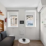Apartment Minimalist In