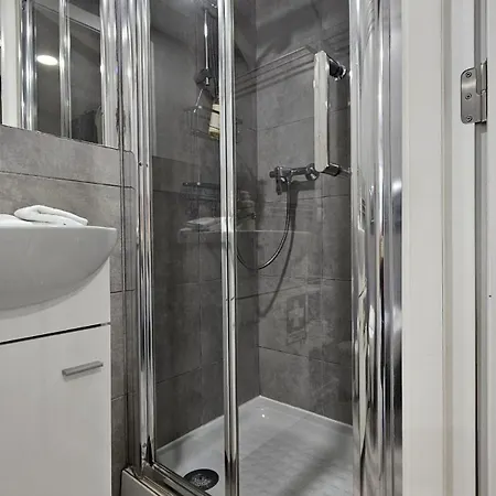 Apartman Minimalist In