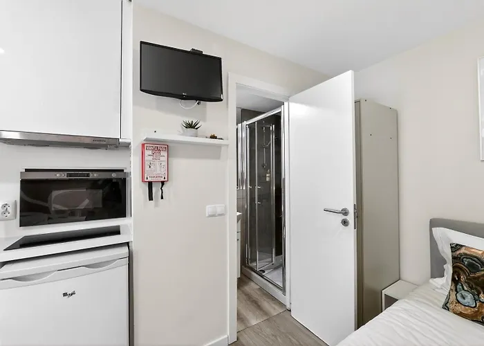 Minimalist In Apartman *