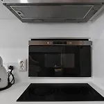 Minimalist In Apartament Lizbona